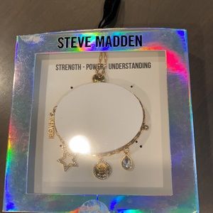 Steve Madden NIB strength power understanding